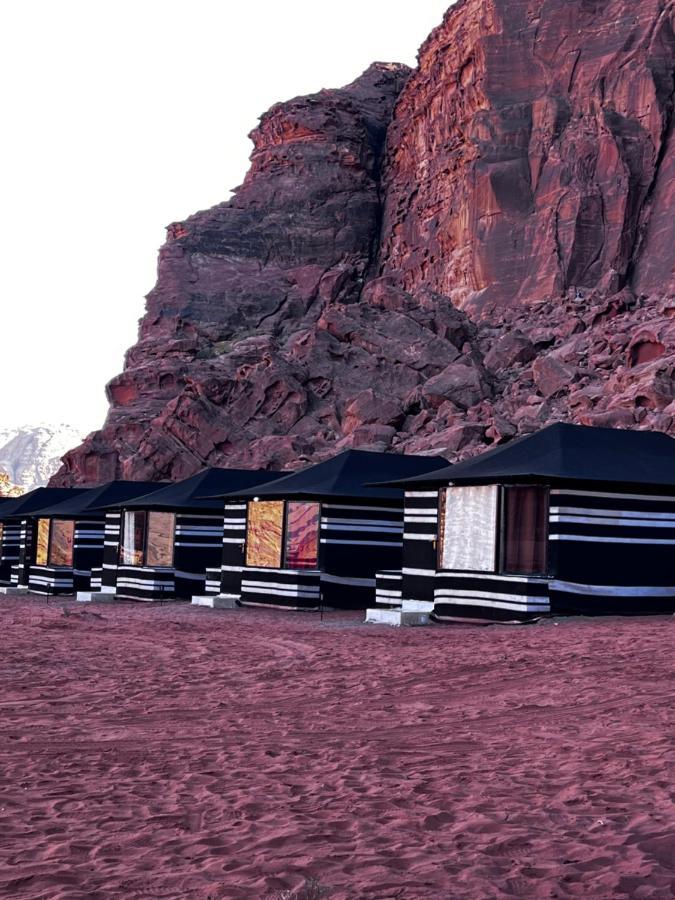 Отель Red Planet Adventures Camp Вади-Рам Экстерьер фото